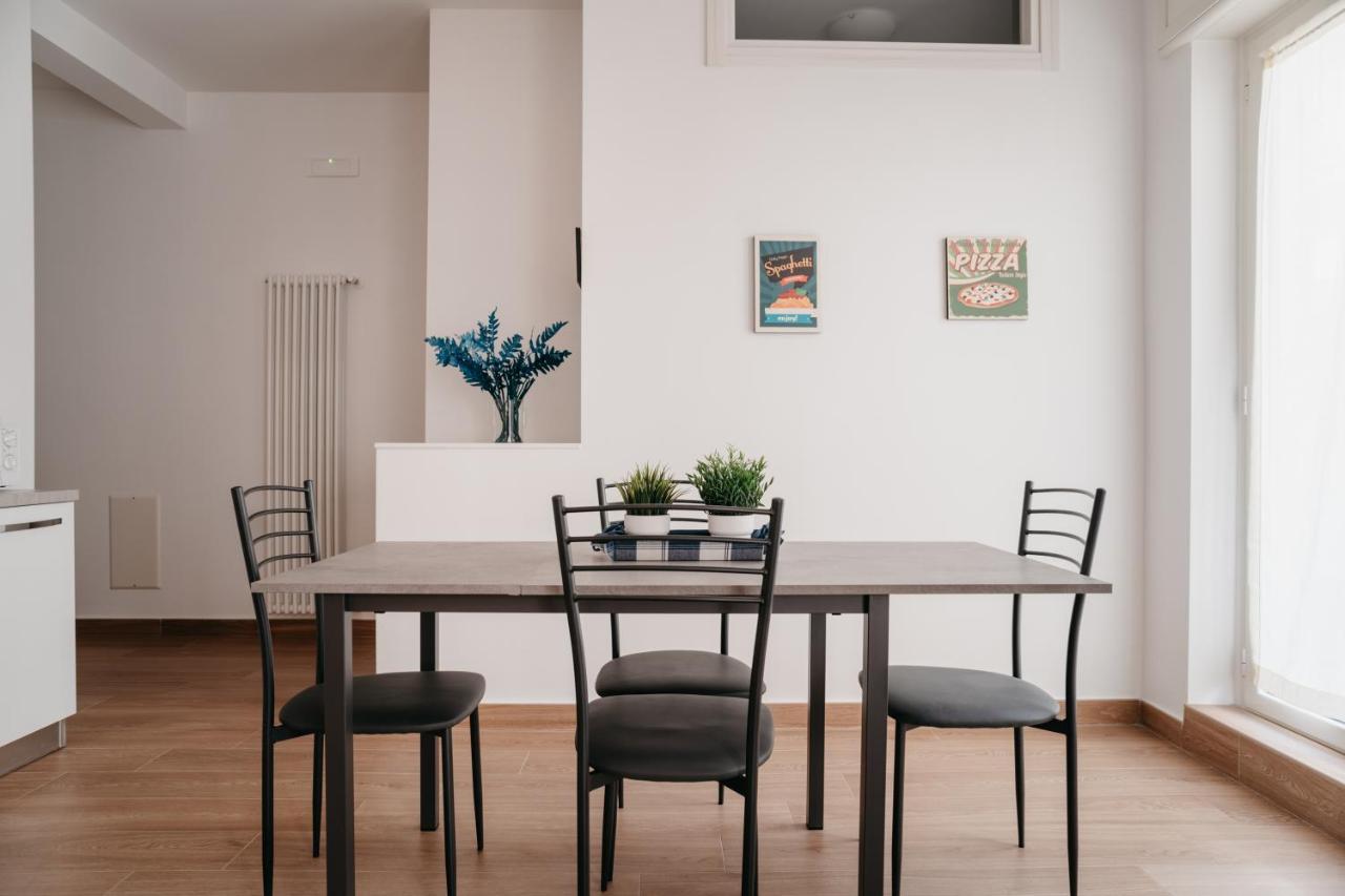 Brombeis Aurea By Casanapoletana - Town Center Apartment Neapel