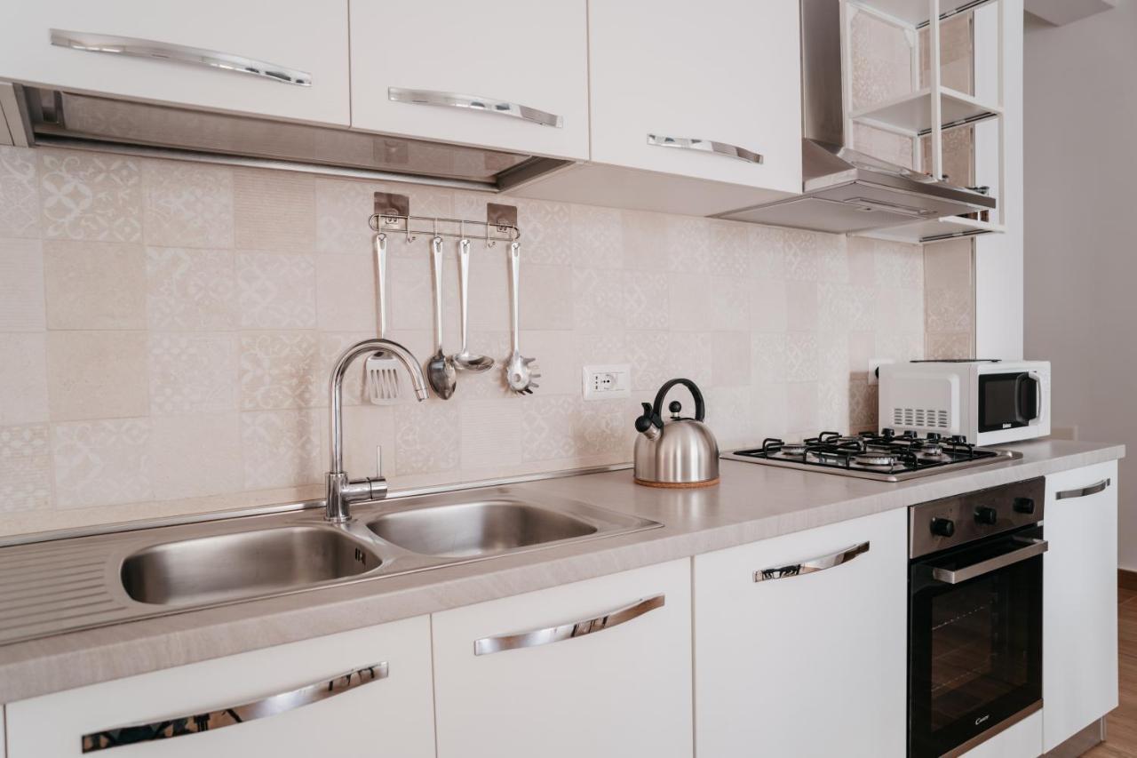 Brombeis Aurea By Casanapoletana - Town Center Apartment Neapel